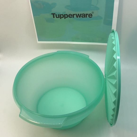 Tupperware Servalier Salad Bowl 4.3 Liter - Picture 4 of 12